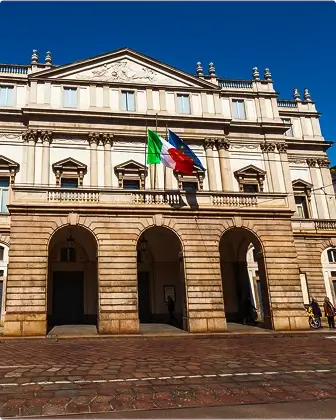 Gran Ballo Italiano — Palais